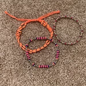 Set of 3 bracelets